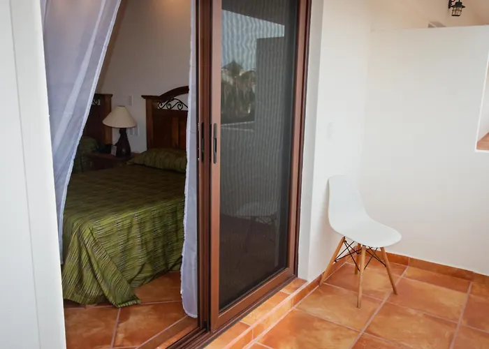 Hotel Hacienda Bugambilias