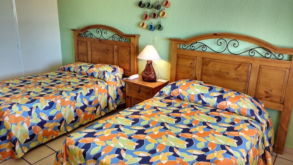 Hacienda Bugambilias 4*