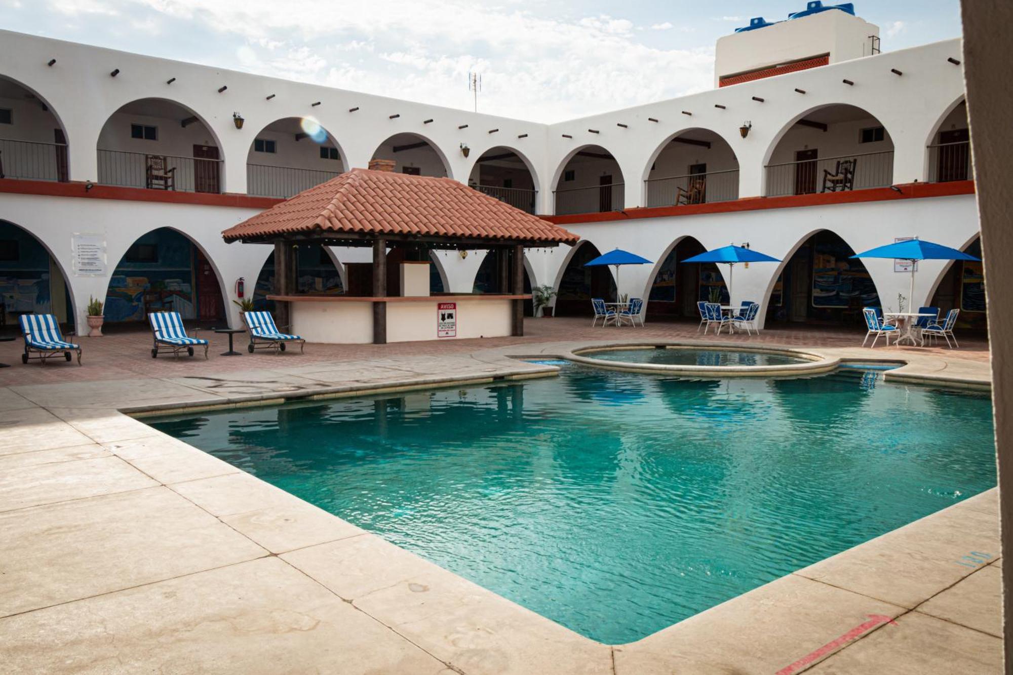 Hacienda Bugambilias 4*